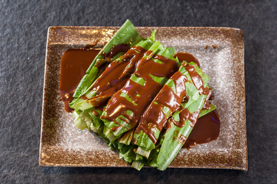 巧克力油麥菜