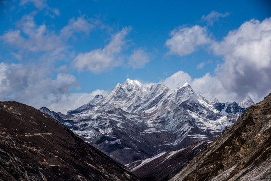 高原雪山