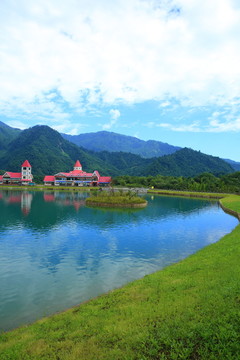 湖岸