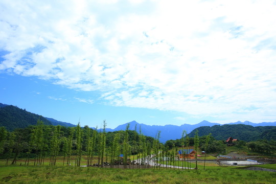 山區(qū)風(fēng)景