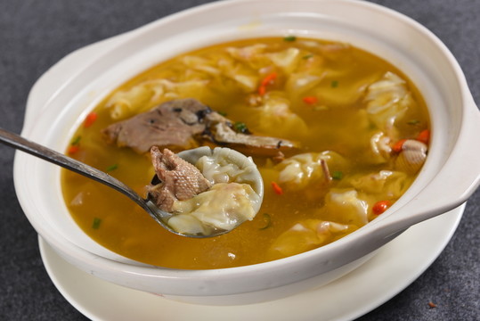 餛飩鴨