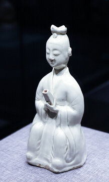 定窯白釉童子誦經(jīng)壺 茶神陸羽像
