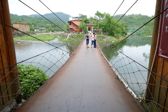 吊橋