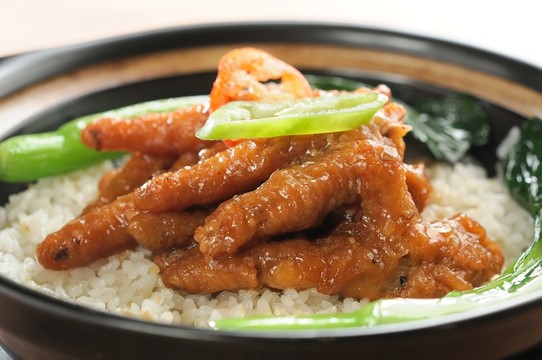 豉汁鳳爪煲仔飯