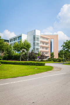 高校行政樓