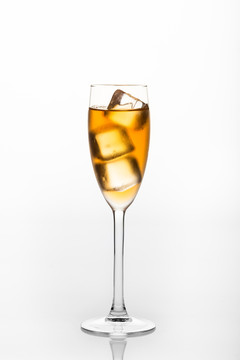 冰鎮(zhèn)飲料