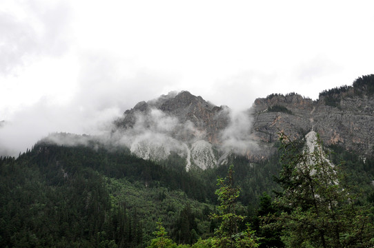 高原山脈