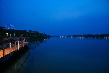 城市公園夜景