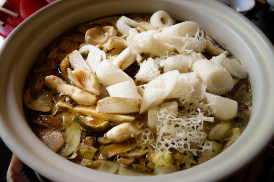 野生菌火鍋