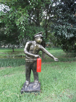 消防警察雕像