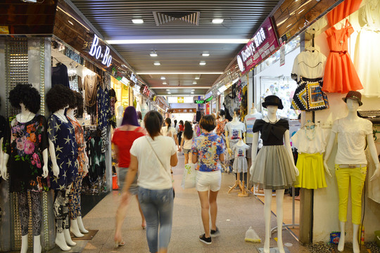 女裝模特