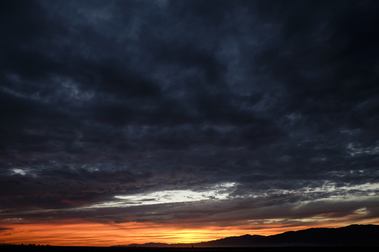 夕陽(yáng)