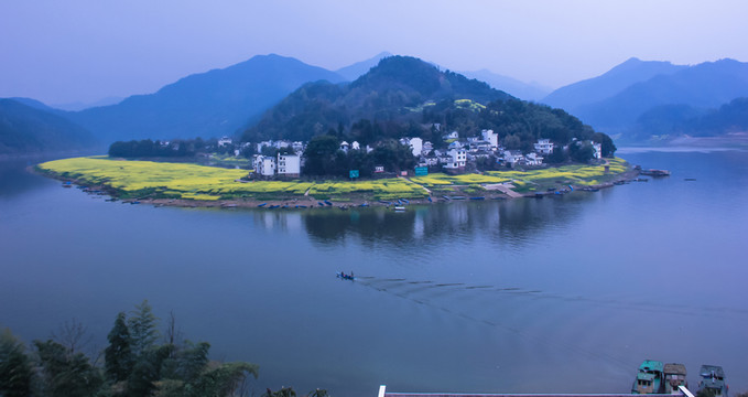花間山水