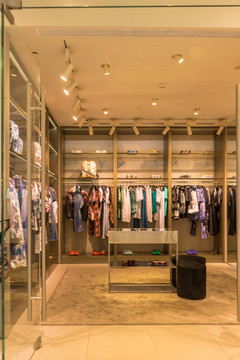 服裝店內(nèi)景