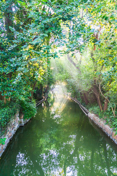 小河流