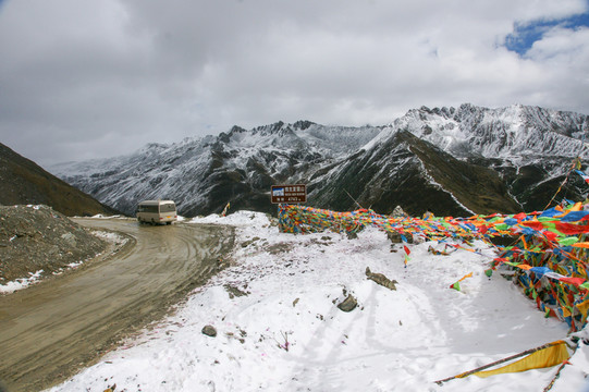 四川雅克夏雪山