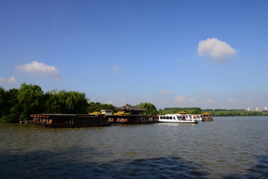 南湖