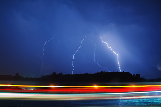 雷電
