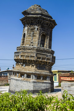 前衛(wèi)斜塔