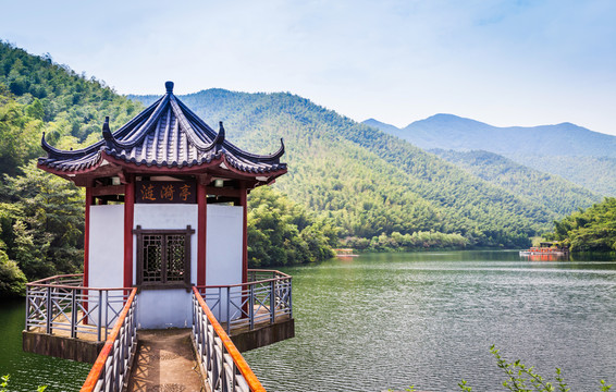 竹海鏡湖