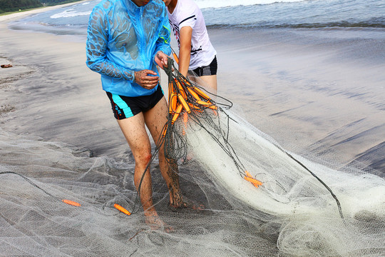 捕魚(yú)