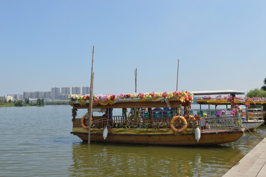水鄉(xiāng)風(fēng)景