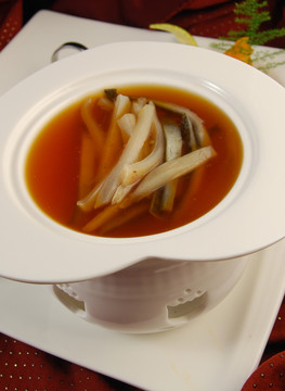 紅燜龜裙