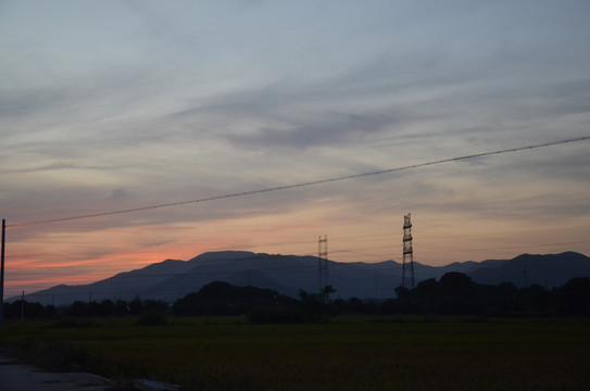 郊外青山