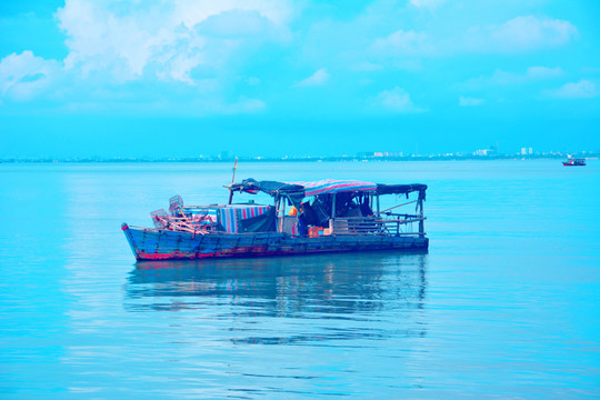 大海 船
