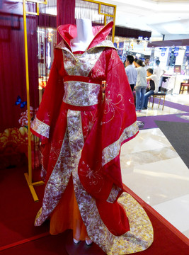 中國傳統(tǒng)婚服