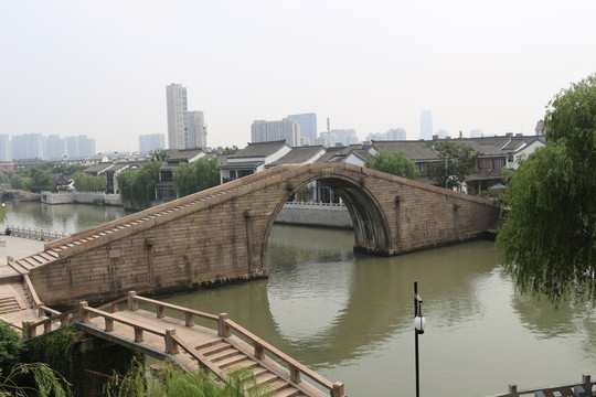 石拱橋 石橋