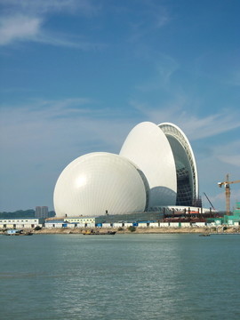 在建的珠海歌劇院