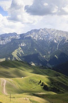 天山