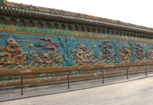北海公園 九龍壁