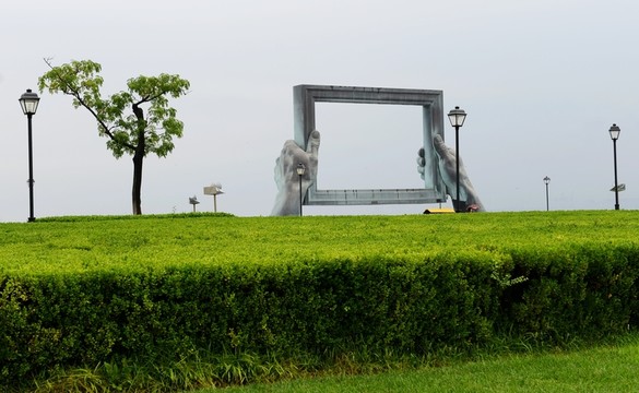 海邊雕塑
