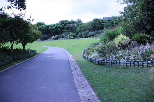 綠地 彎路