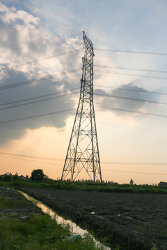 高壓電線