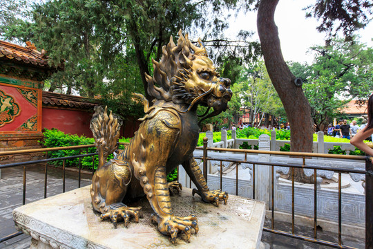 故宮御花園銅鑄鍍金獬豸