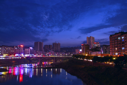 巴中 夜景