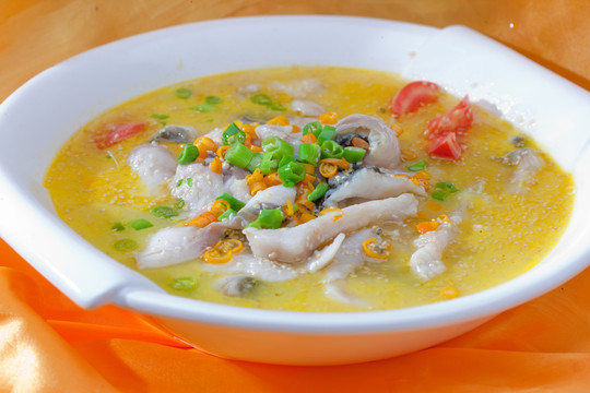 酸湯魚(yú)
