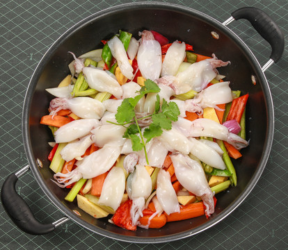 干鍋小魷魚(yú)