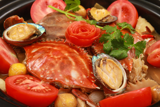 鮮蟹鮑魚燜雞