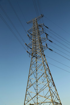 高壓輸電電塔