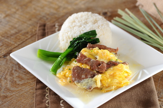 滑蛋牛肉飯