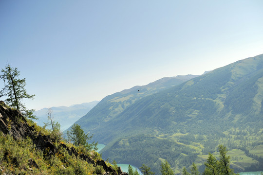 群山 山巒