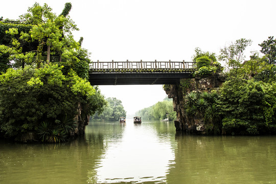 湖泊 小橋
