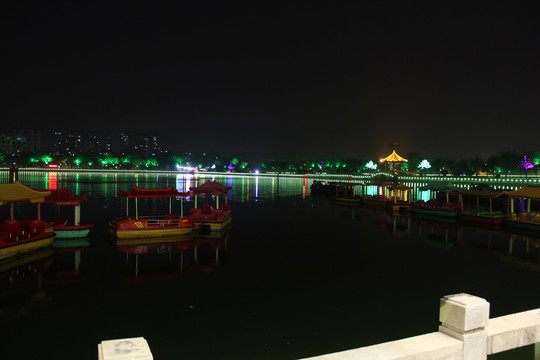 開封龍亭夜景