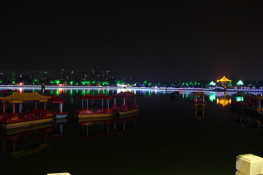 開封夜景