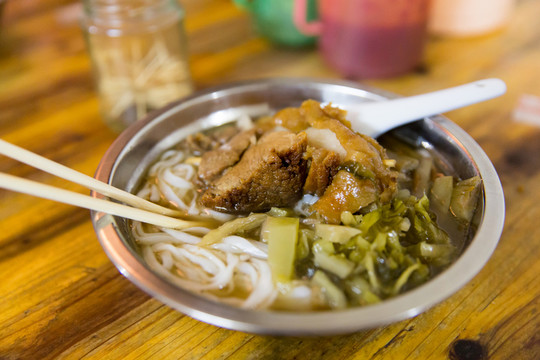 欽州 豬腳粉