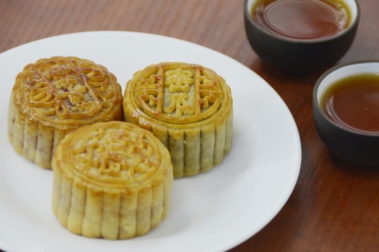 中秫月餅